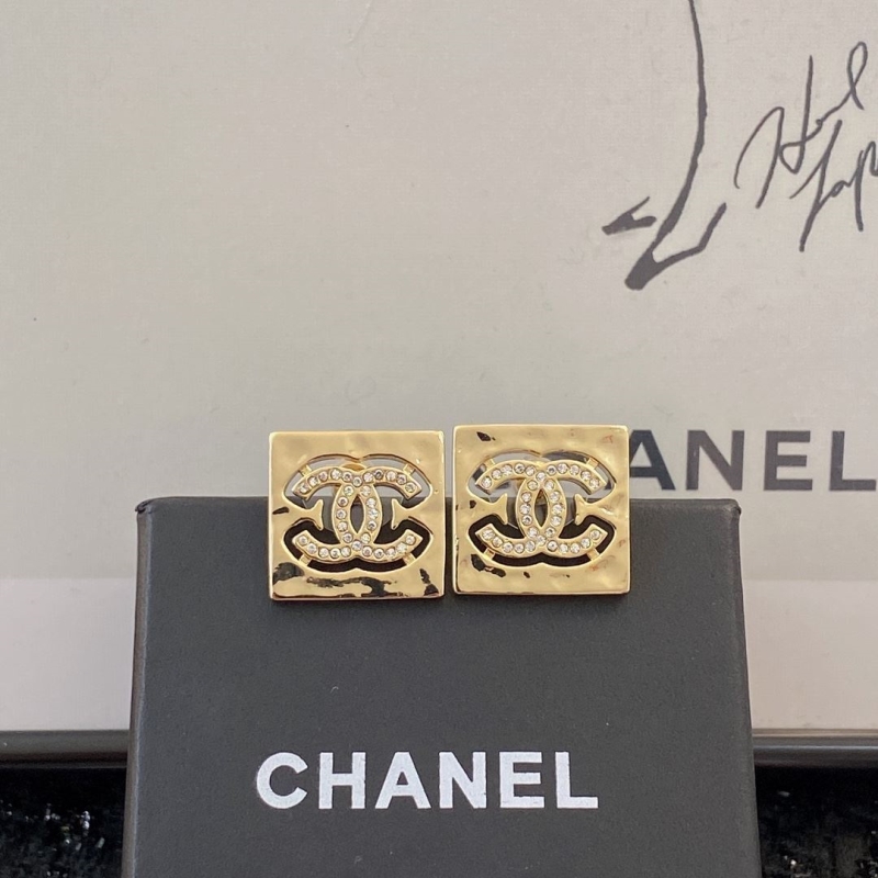 Ch**el earrings
